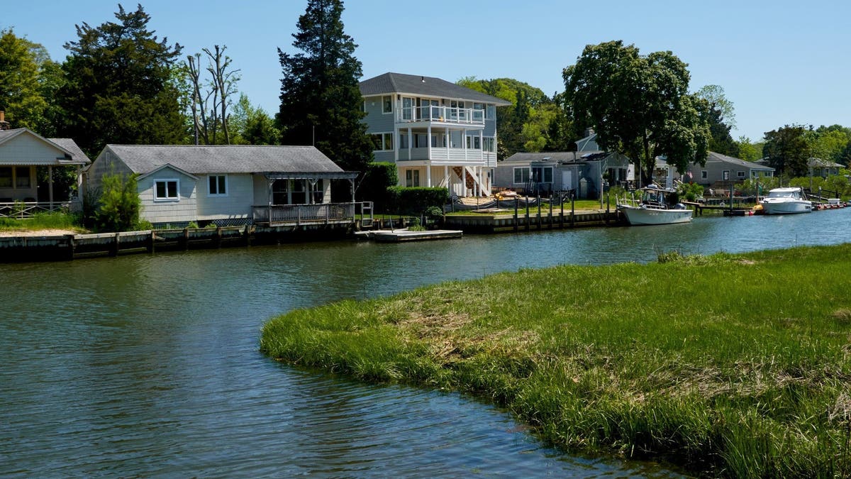 Waterfront homes in Southampton