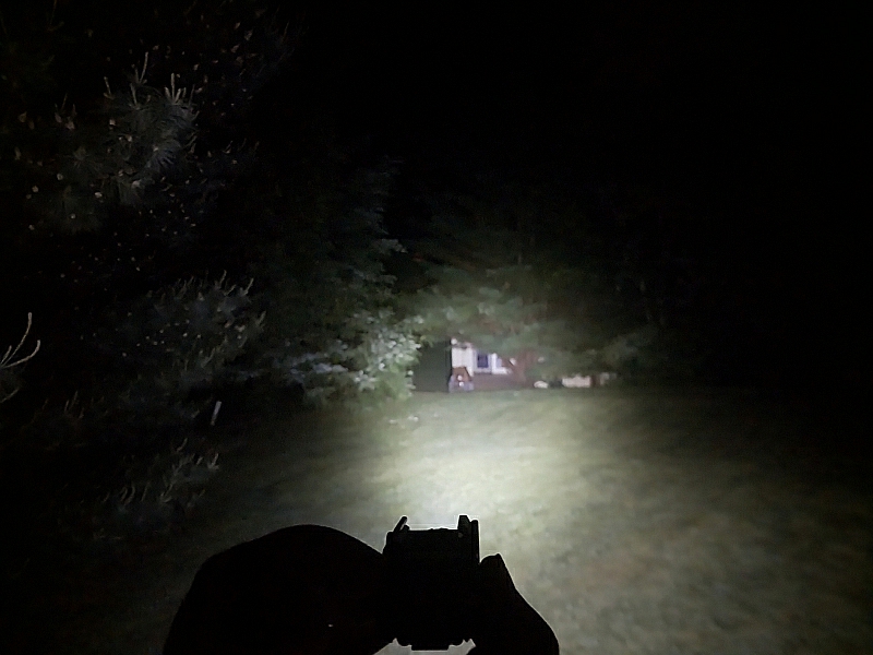 flashlight throw at night