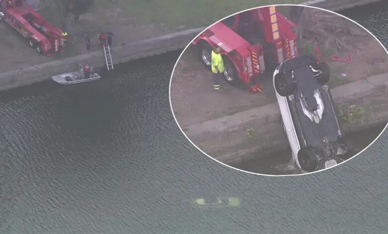 Philadelphia duo engaged in sexual activity before car rolled into Schuylkill River: police