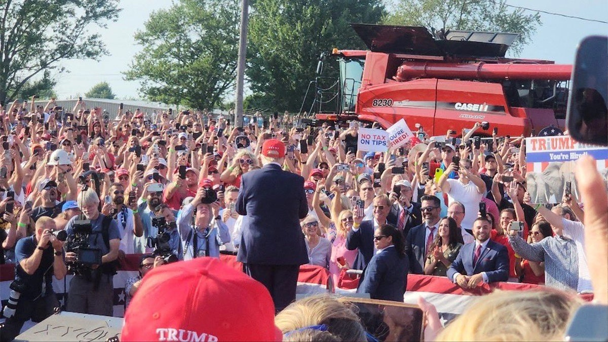 Parnell at Trump rally in front row