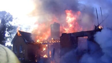 Georgia passerby saves man from burning home by kicking down storm door