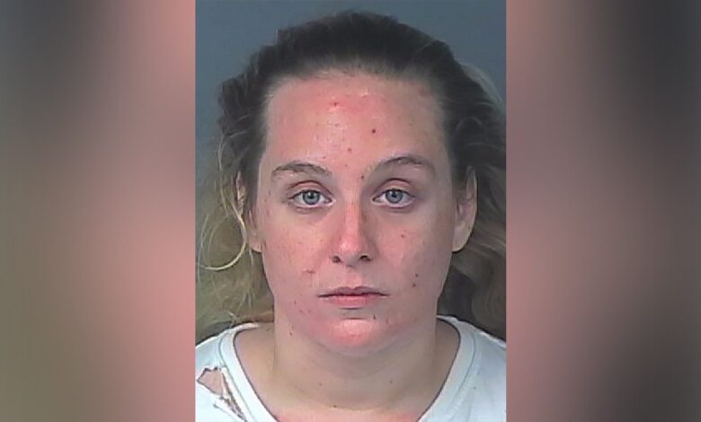 Florida woman arrested after allegedly repeatedly stabbing boyfriend's dog: Deputies Florida woman arrested after allegedly repeatedly stabbing boyfriend's dog: Deputies