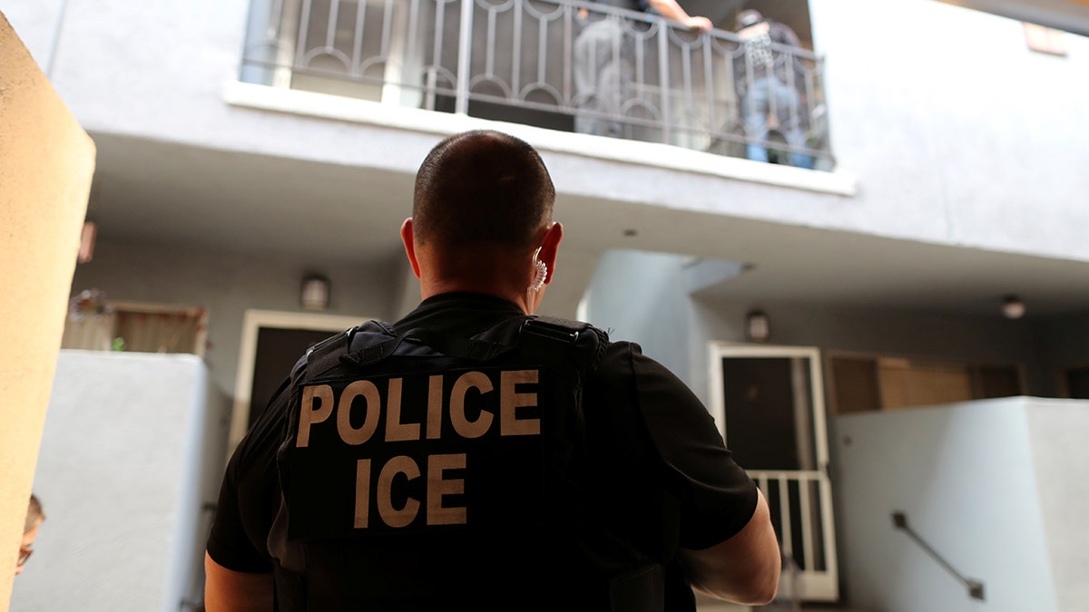 ICE officer looking for an illegal fugitive