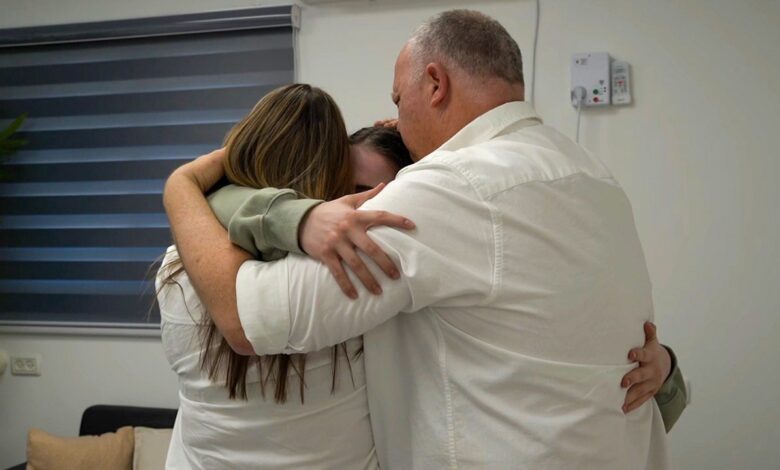 Moment IDF soldier is reunited with family seen on video