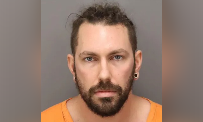Florida man accused of luring young girls to home using pet ferrets Florida man accused of luring young girls to home using pet ferrets