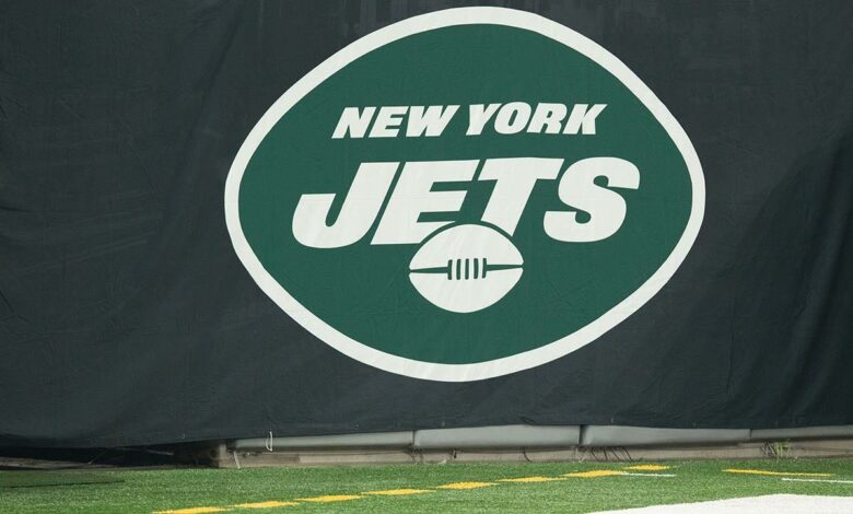 New York Jets player robbed at gunpoint in New Jersey after being 'targeted and followed' by suspects: report