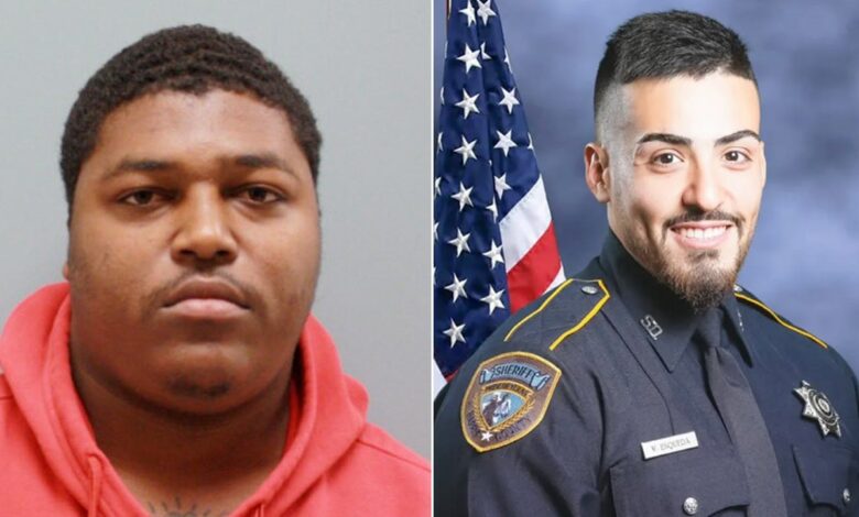 Accused Texas cop killer returns to court after Dem judge freed him on bond in ‘slap in the face’ move: expert