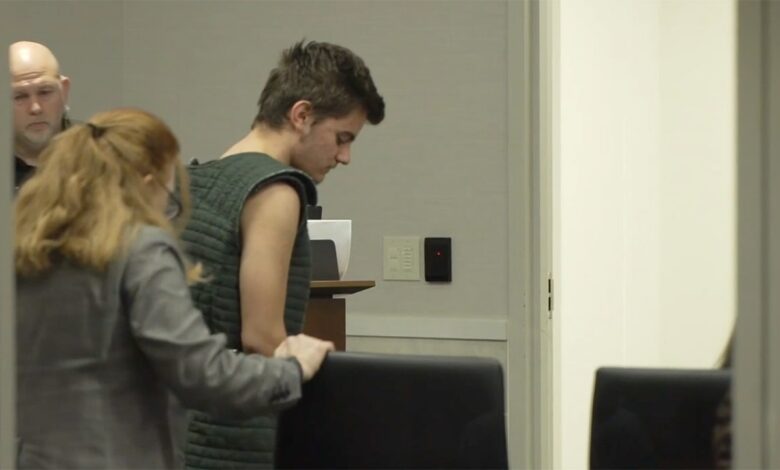 Wisconsin teen plotted to kill Trump to start 'political revolution': documents Wisconsin teen plotted to kill Trump to start 'political revolution': documents