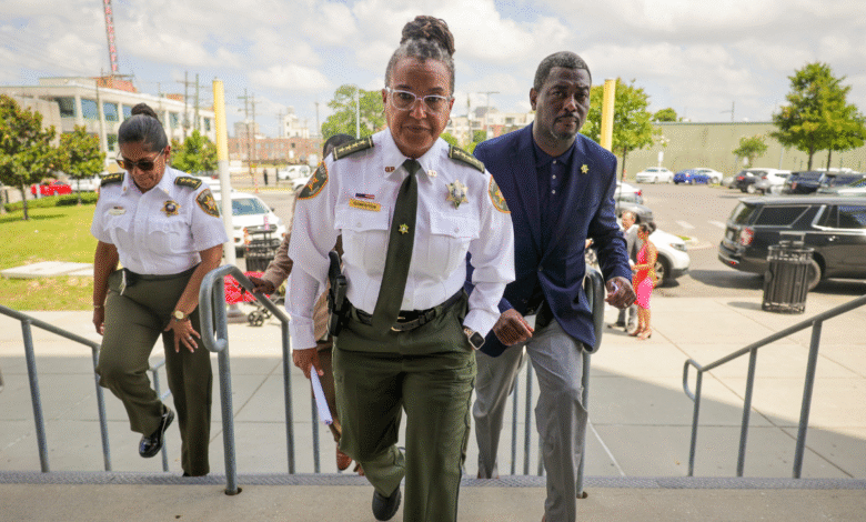 Democratic lawmakers demand Louisiana sheriff resign after 10 inmates escape jail Democratic lawmakers demand Louisiana sheriff resign after 10 inmates escape jail