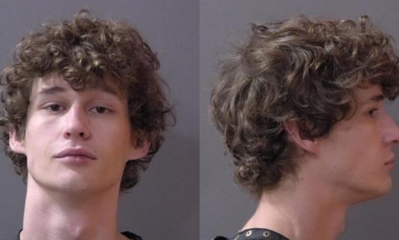 Pacers fan faces felony charges for allegedly stabbing 2 Knicks fans at brewery Pacers fan faces felony charges for allegedly stabbing 2 Knicks fans at brewery