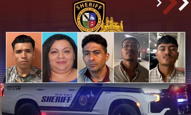 Suspected Tren de Aragua member among 5 arrested in human smuggling bust: Texas sheriff Suspected Tren de Aragua member among 5 arrested in human smuggling bust: Texas sheriff