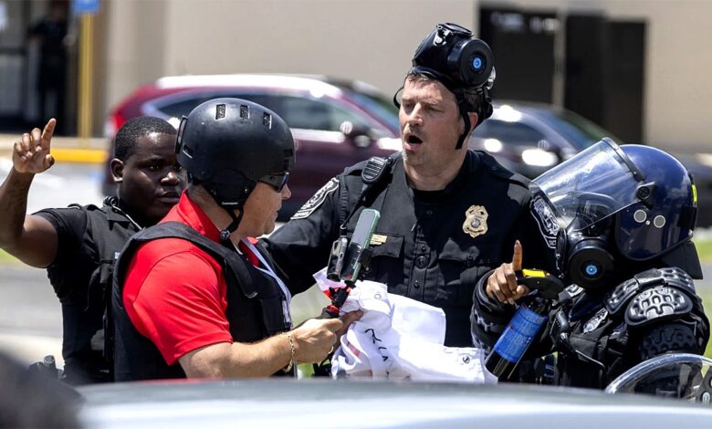 Journalist arrested while covering anti-Trump protest granted bail amid deportation battle Journalist arrested while covering anti-Trump protest granted bail amid deportation battle