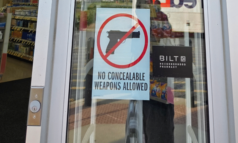 Spotted: No Concealable Firearms Sign At Local Walgreens Spotted: No Concealable Firearms Sign At Local Walgreens