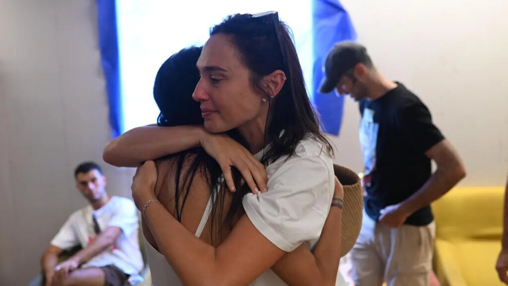 Gal Gadot joins hostage families in Israel amid nationwide movement to end Gaza war