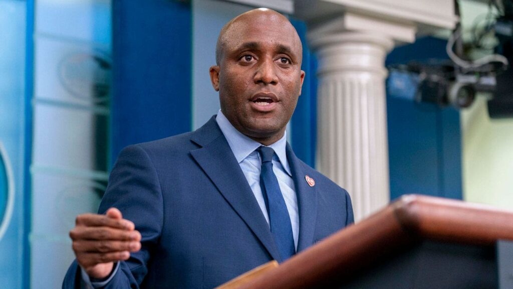 Kansas City mayor claims Trump targeting cities with Black leaders in crime crackdown