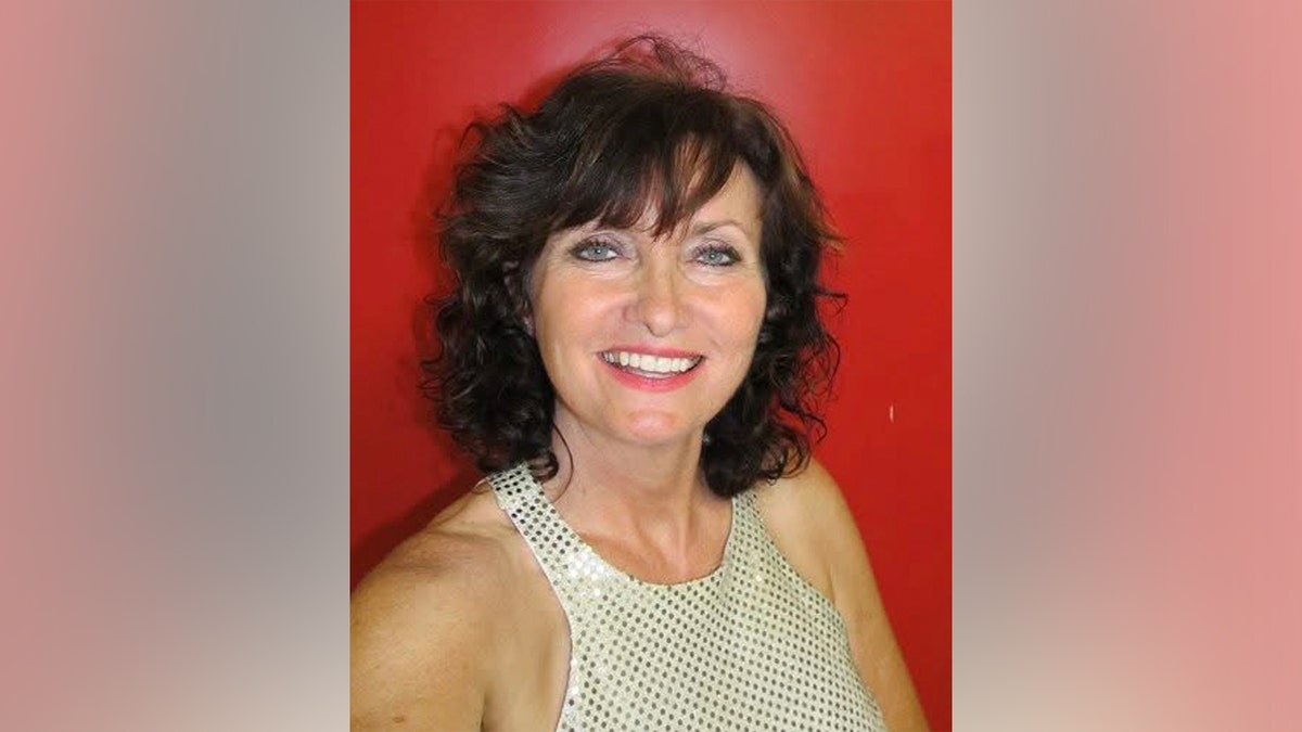 Carolyn Alling smiles for a selfie before her death