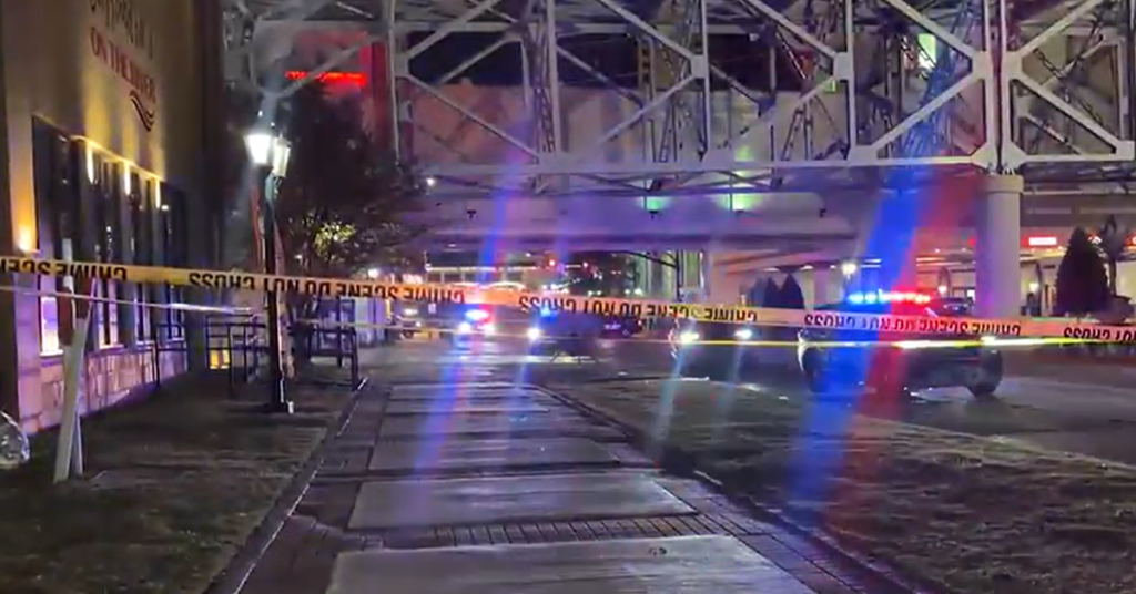 Guest Stabs Attacker In Neck Outside Ballys In Apparent Self Defense Guest Stabs Attacker In Neck Outside Ballys In Apparent Self Defense