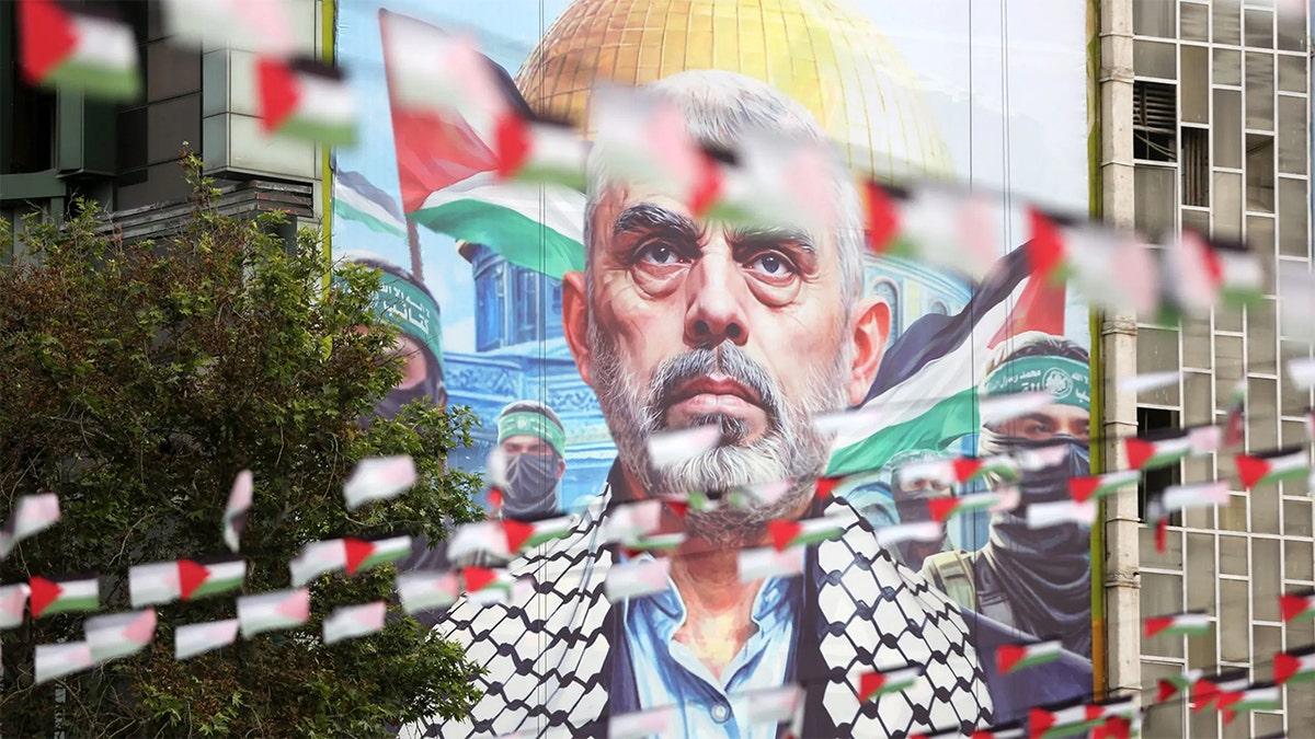 Sinwar poster in Iran.