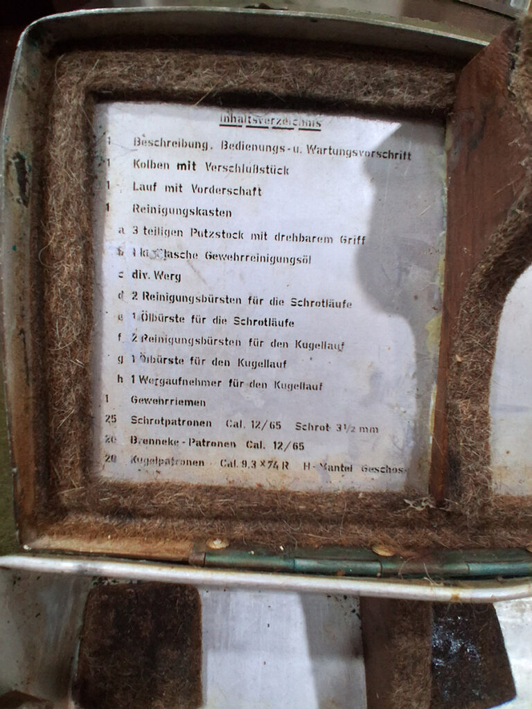 Luftwaffe Drilling Survival Gun storage box contents