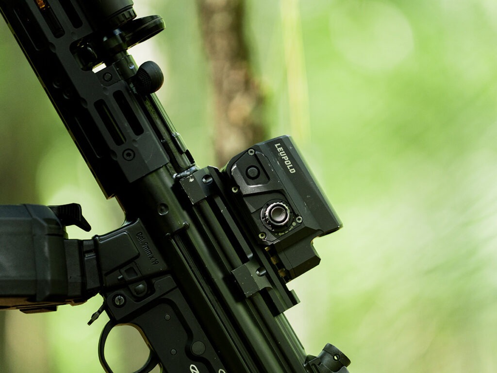 The Leupold LCO Pro F2 mounted on an MP5.