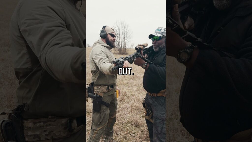 What's the correct way to hold your rifle? #shorts #military #lawenforcement #tips #training